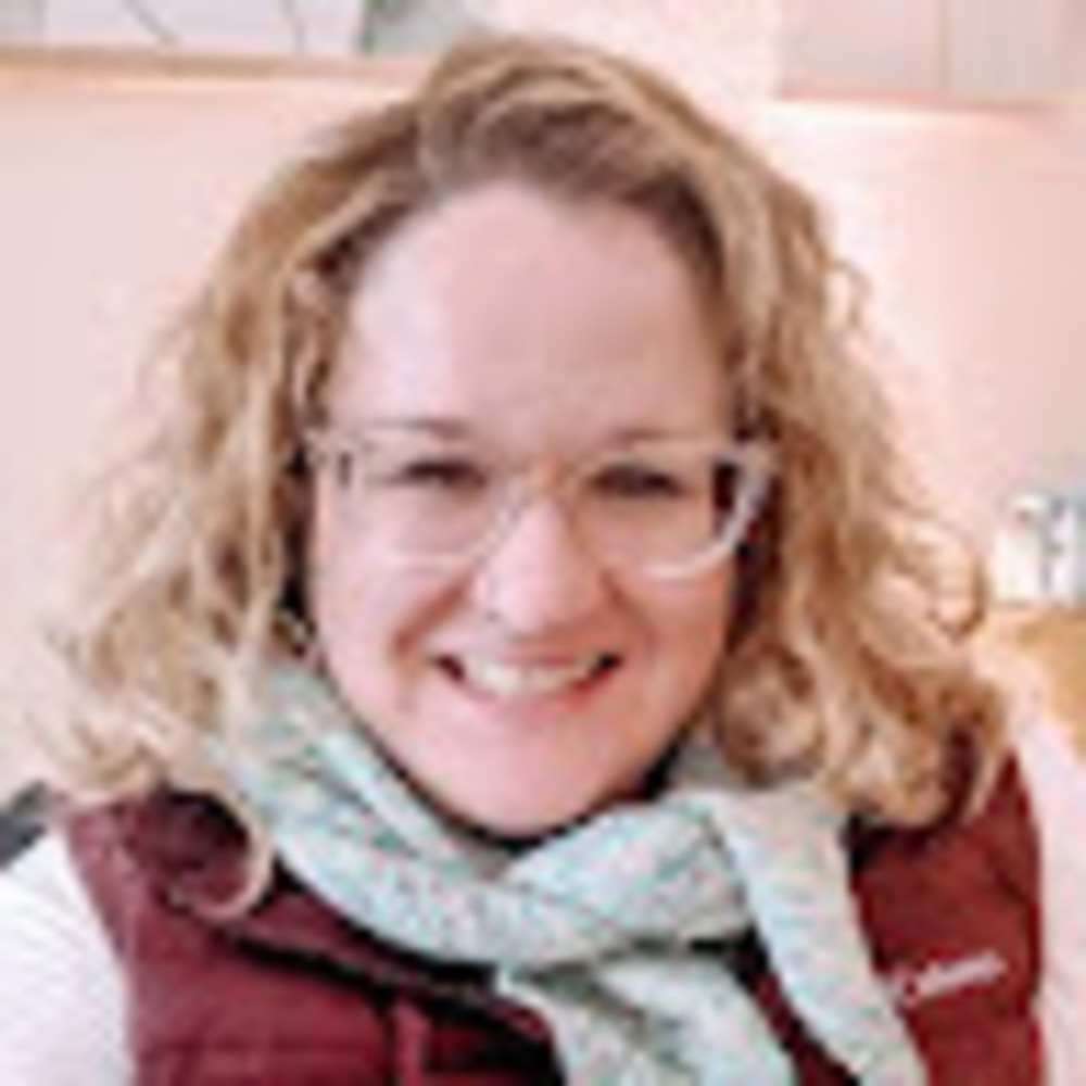 Meet your Posher, Nina